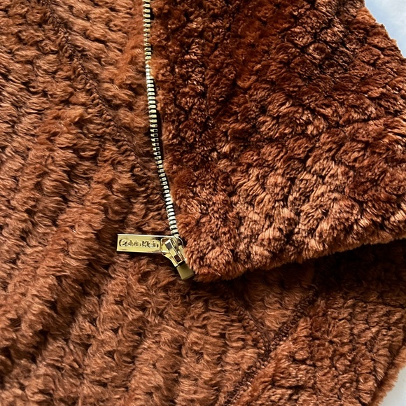NWOT Calvin Klein Plush Zip-Up Vest - Picture 10 of 13